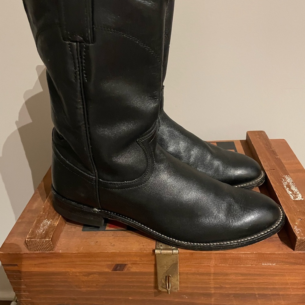 Justin black leather boots Size 9